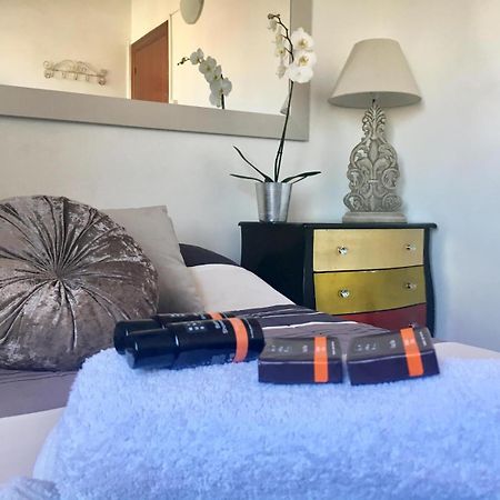 Private Rooms In City Center Барселона Екстериор снимка